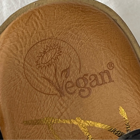 BLOWFISH Malibu Vegan Leather gladiator strap platform sandals w/ metal buckles - Picture 8 of 15